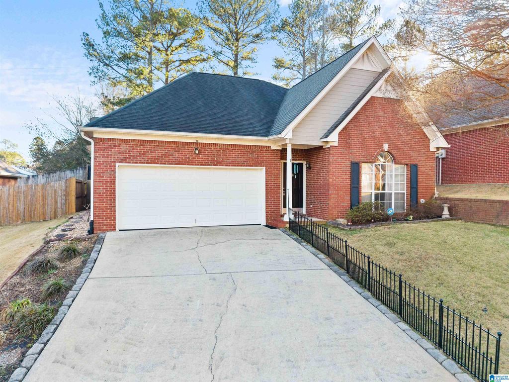 3225 BOXWOOD DRIVE, Hoover, AL 35216