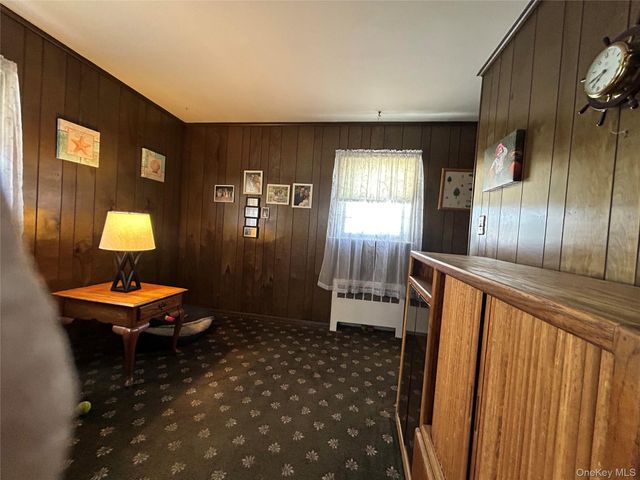 1123 Hyman Avenue, Bay Shore, NY 11706