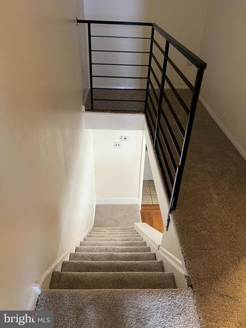 8048 MONTAGUE ST, Philadelphia, PA 19136