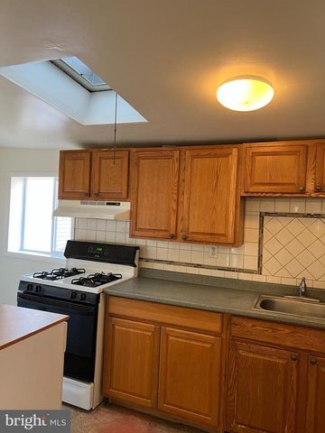 8048 MONTAGUE ST, Philadelphia, PA 19136