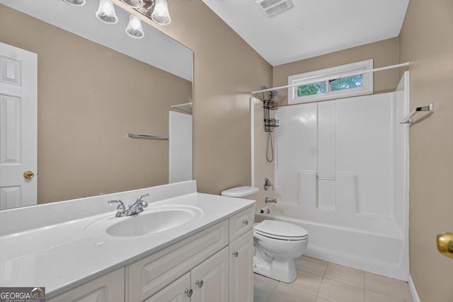 25 Heron Point, Newnan, GA 30263