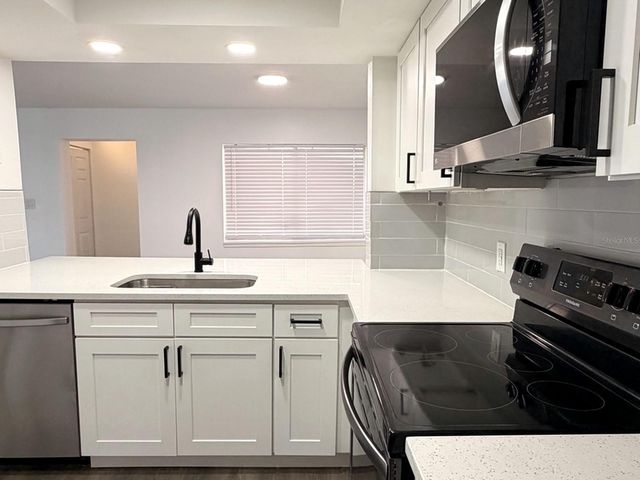 2524 CITRUS CLUB LANE 207, Orlando, FL 32839