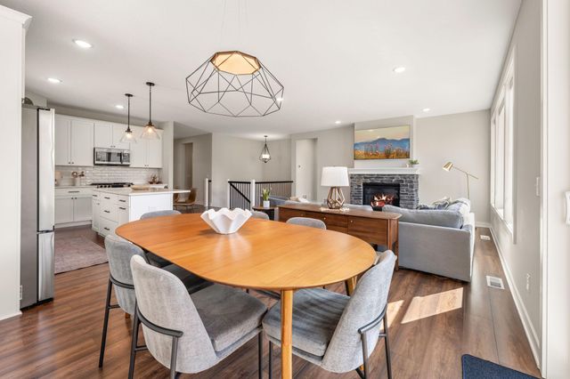 10811 40th Street N, Lake Elmo, MN 55042