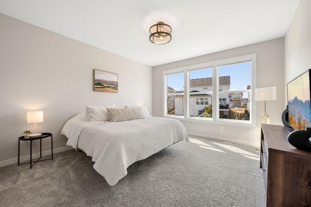 10811 40th Street N, Lake Elmo, MN 55042