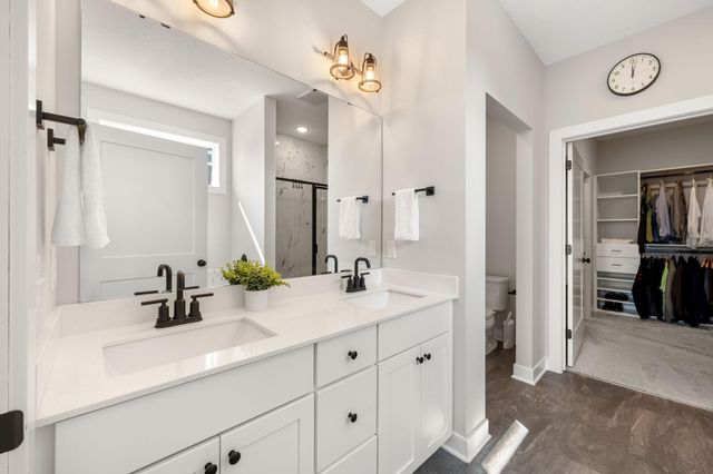 10811 40th Street N, Lake Elmo, MN 55042