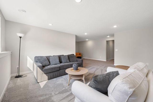 10811 40th Street N, Lake Elmo, MN 55042