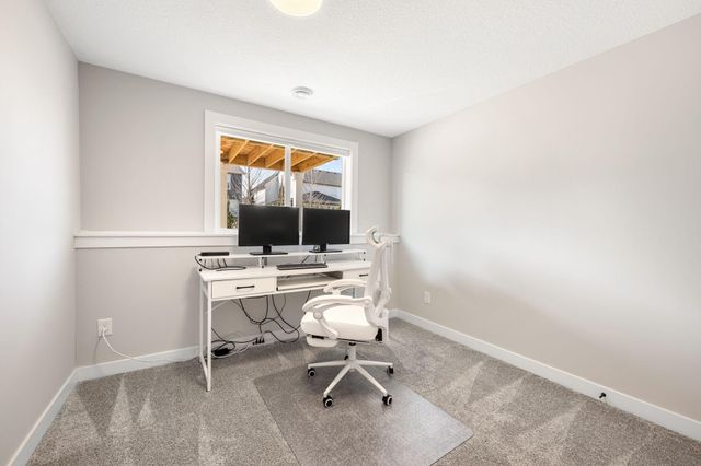 10811 40th Street N, Lake Elmo, MN 55042