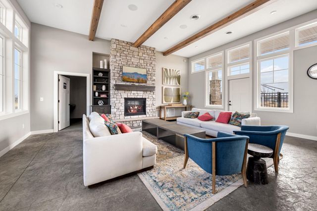 10811 40th Street N, Lake Elmo, MN 55042