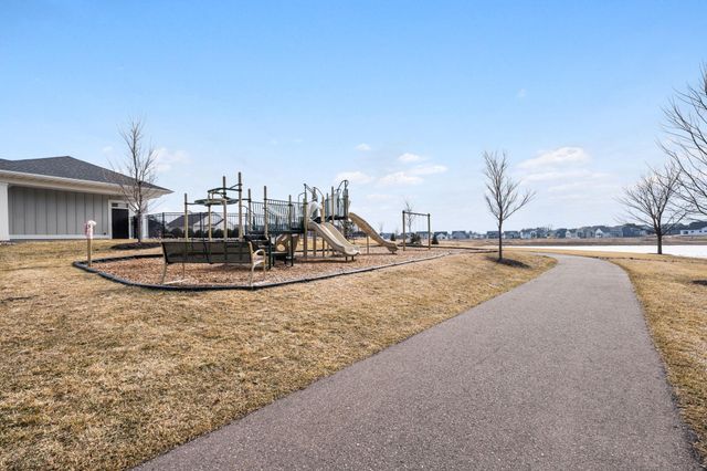 10811 40th Street N, Lake Elmo, MN 55042