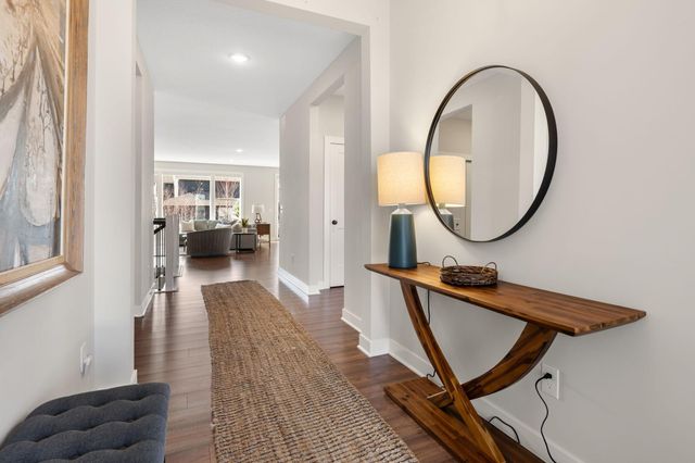 10811 40th Street N, Lake Elmo, MN 55042