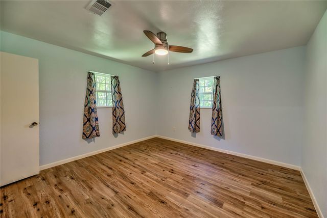 3003 Paul Knox Street, Huntsville, TX 77320