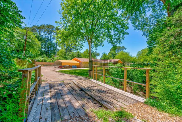 3003 Paul Knox Street, Huntsville, TX 77320