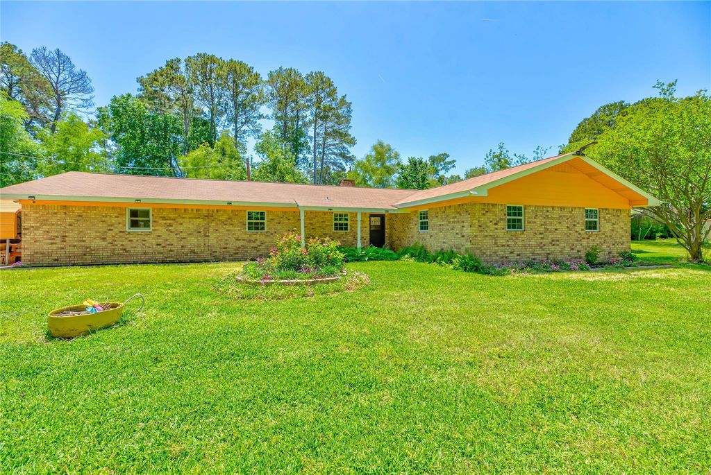 3003 Paul Knox Street, Huntsville, TX 77320