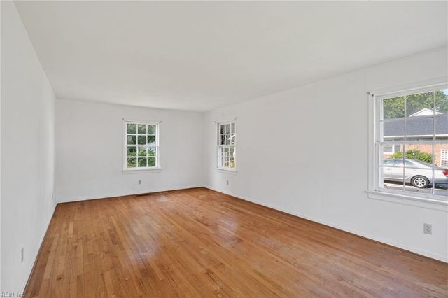 4613 Mallard CRES, Portsmouth, VA 23703