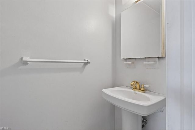 4613 Mallard CRES, Portsmouth, VA 23703