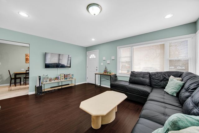 16145 Hermitage Avenue, Markham, IL 60428