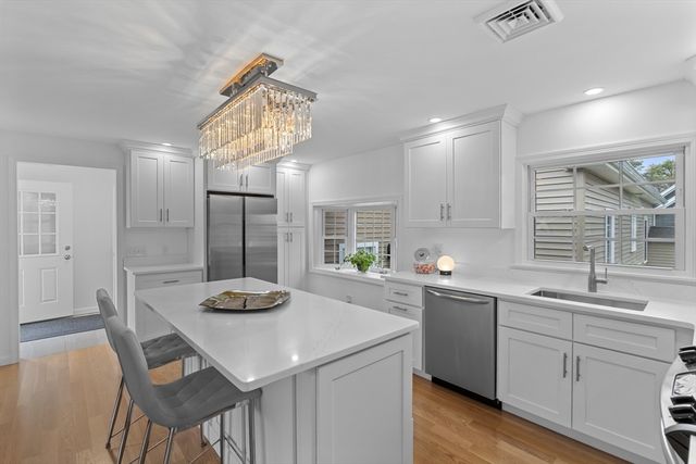 77-79 Harrington Ave, Shrewsbury, MA 01545