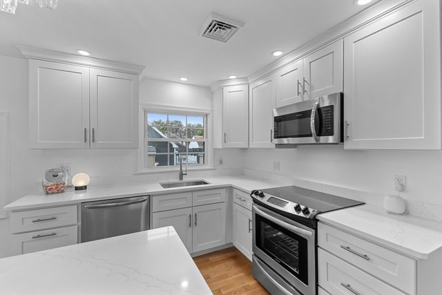 77-79 Harrington Ave, Shrewsbury, MA 01545