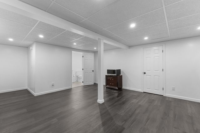 77-79 Harrington Ave, Shrewsbury, MA 01545