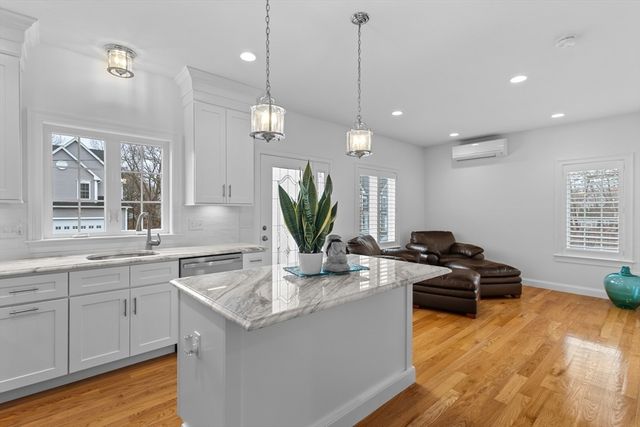 77-79 Harrington Ave, Shrewsbury, MA 01545