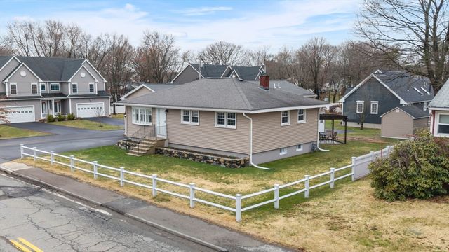 77-79 Harrington Ave, Shrewsbury, MA 01545