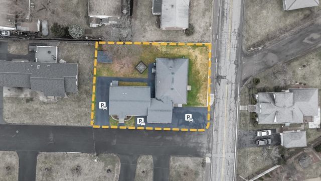 77-79 Harrington Ave, Shrewsbury, MA 01545