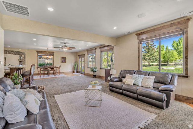 812 W 4230 N, Pleasant Grove, UT 84062