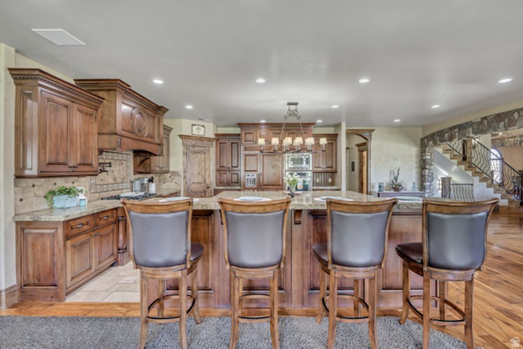 Image 16 of property listing at 812 W 4230 N, Pleasant Grove, UT 84062