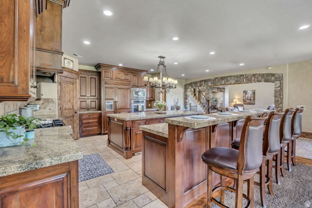 Image 17 of property listing at 812 W 4230 N, Pleasant Grove, UT 84062