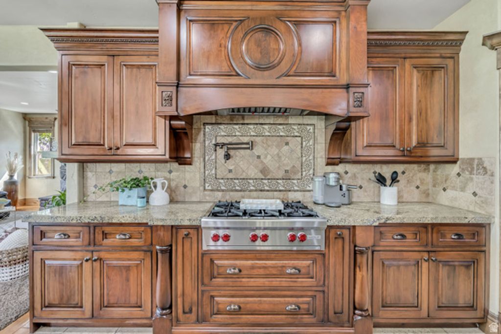 Image 20 of property listing at 812 W 4230 N, Pleasant Grove, UT 84062
