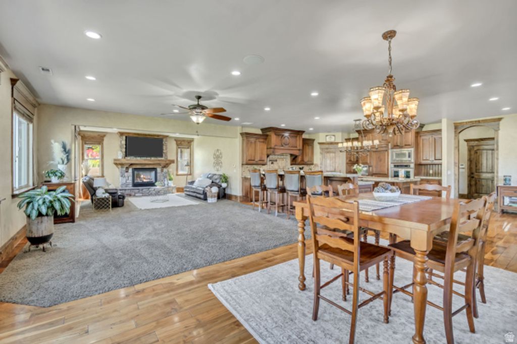 Image 22 of property listing at 812 W 4230 N, Pleasant Grove, UT 84062