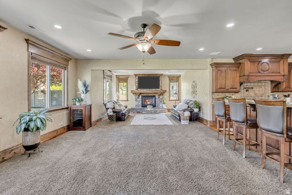 Image 23 of property listing at 812 W 4230 N, Pleasant Grove, UT 84062