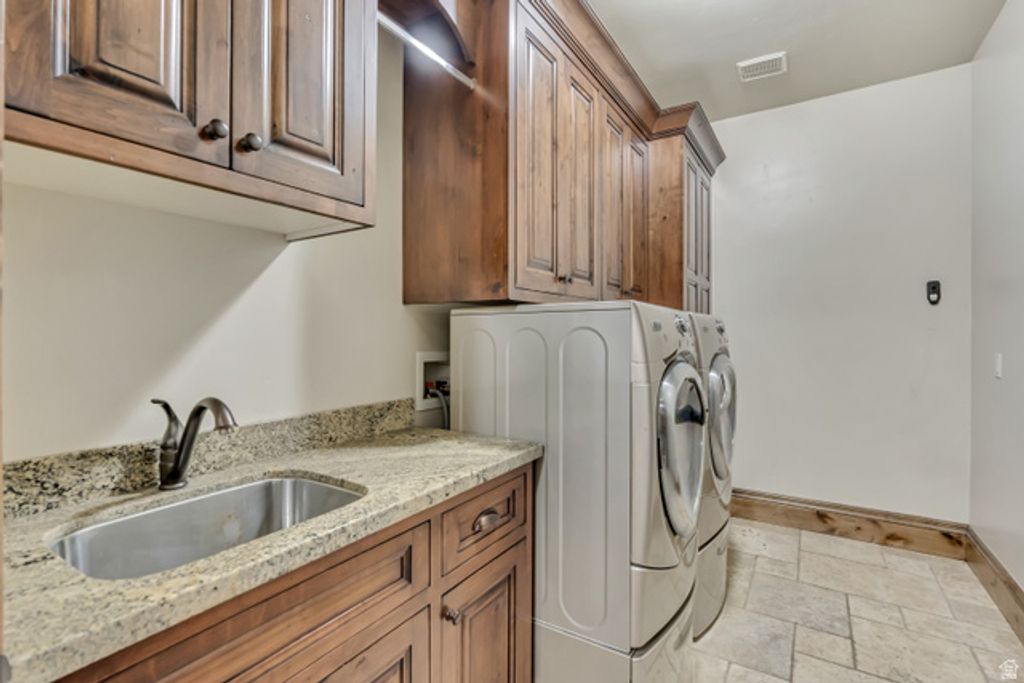 Image 29 of property listing at 812 W 4230 N, Pleasant Grove, UT 84062