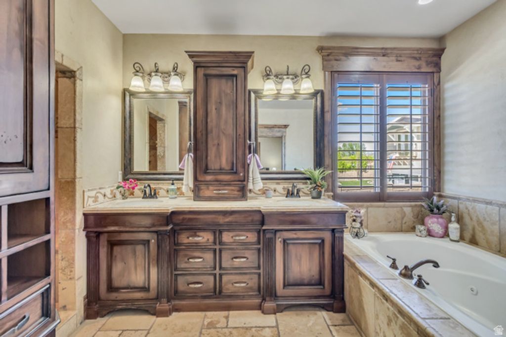 Image 32 of property listing at 812 W 4230 N, Pleasant Grove, UT 84062