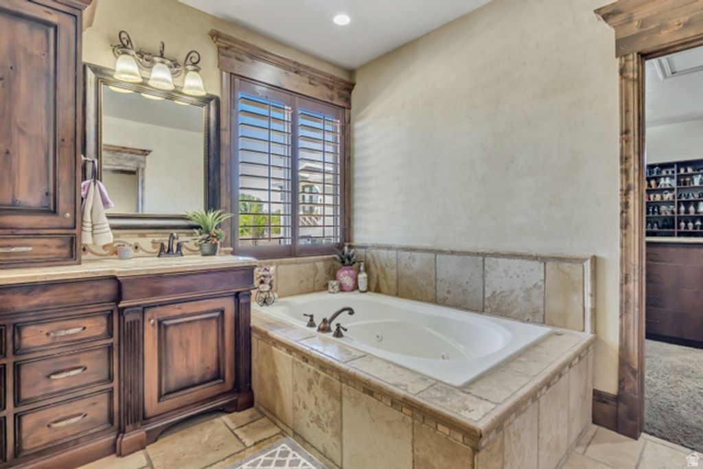 Image 33 of property listing at 812 W 4230 N, Pleasant Grove, UT 84062
