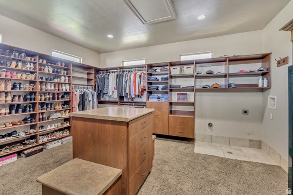 Image 37 of property listing at 812 W 4230 N, Pleasant Grove, UT 84062