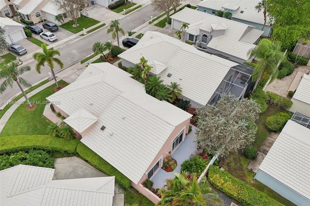 15201 S Wilshire Cir S, Pembroke Pines, FL 33027