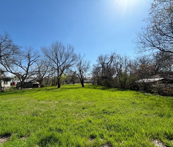 740 E Waco Avenue, Cooper, TX 75432