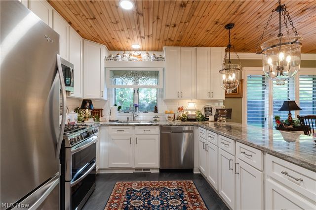 6782 windward hills Drive, Brecksville, OH 44141