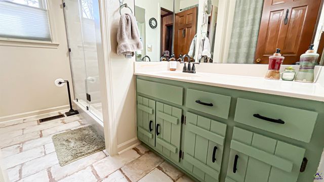 523 Fredonia Church Road, Barnesville, GA 30204