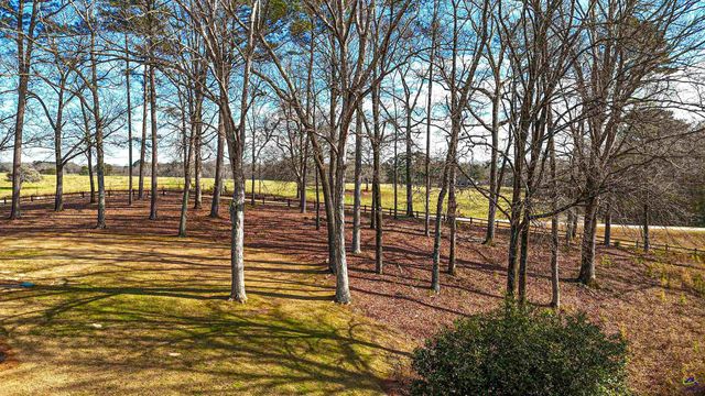 523 Fredonia Church Road, Barnesville, GA 30204