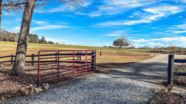 523 Fredonia Church Road, Barnesville, GA 30204