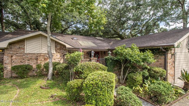 7739 Manini Way, Diamondhead, MS 39525