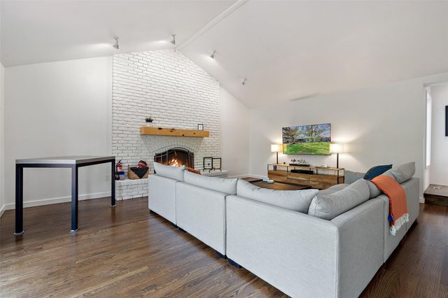 2202 Montclaire ST, Austin, TX 78704