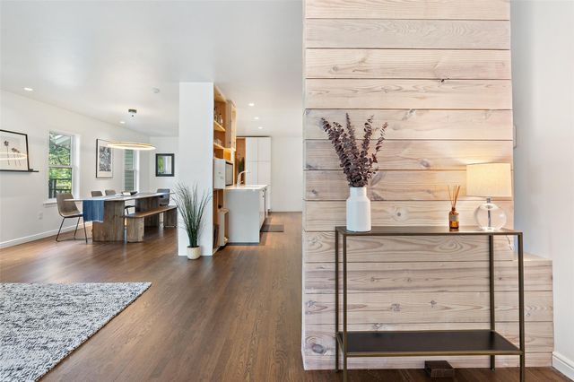 2202 Montclaire ST, Austin, TX 78704