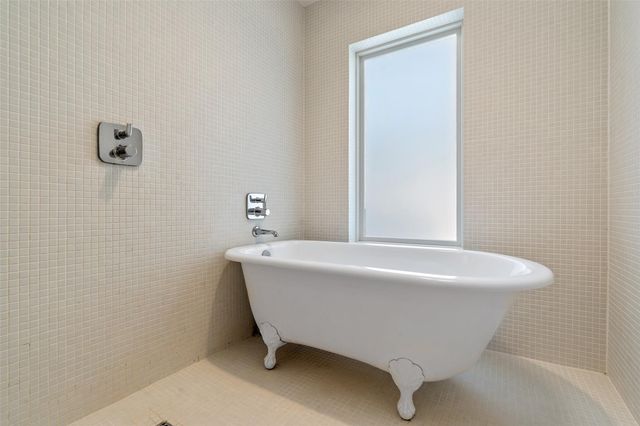 2202 Montclaire ST, Austin, TX 78704