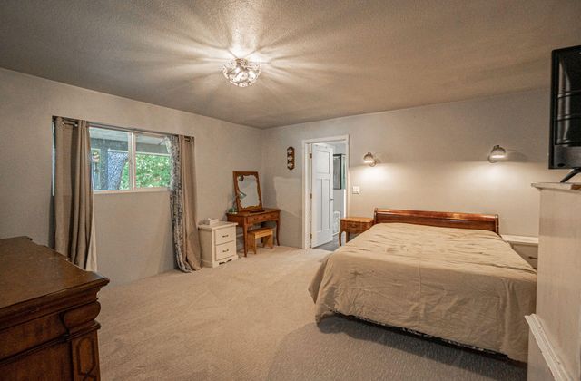 4970 Old Stage Road, Central Point, OR 97502