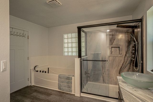 4970 Old Stage Road, Central Point, OR 97502
