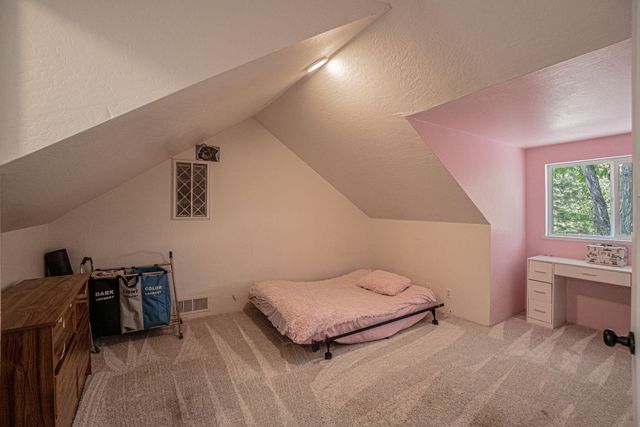 4970 Old Stage Road, Central Point, OR 97502