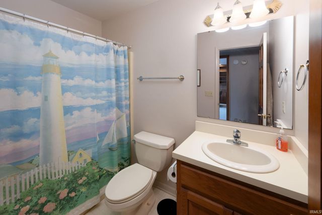 7117 Twelve Oak Court, Fort Wayne, IN 46804